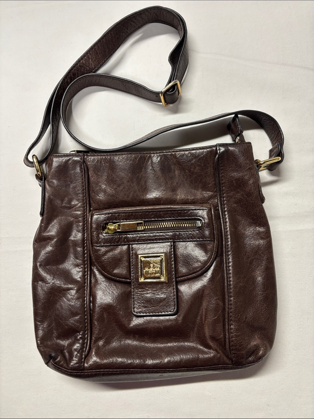Vintage Brown Leather Crossbody with Front Zip Pocket